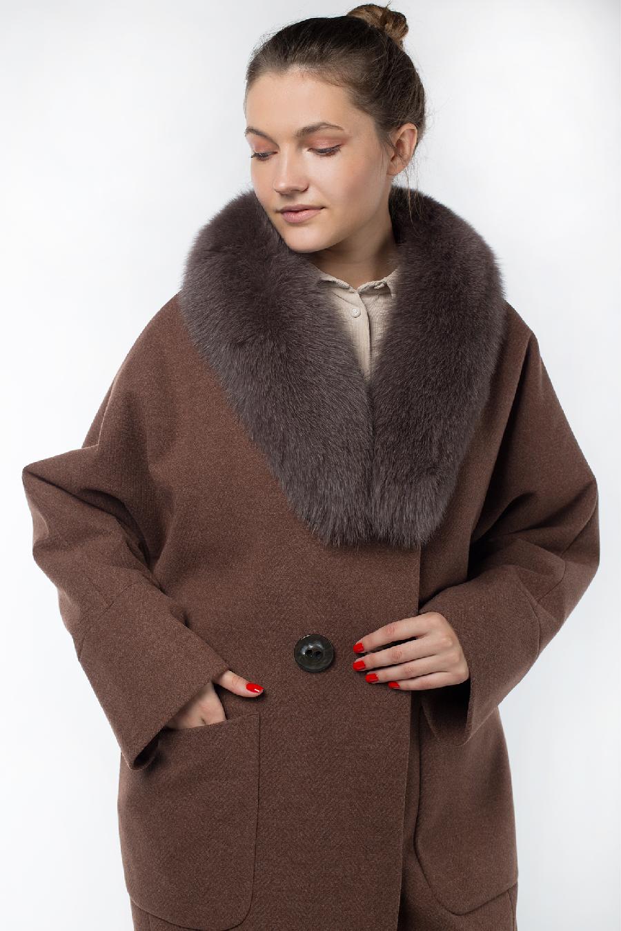 02-2913 Пальто женское утепленное Микроворса коричневый